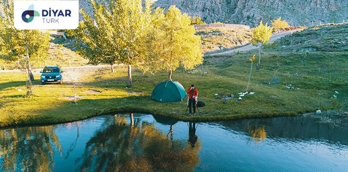 Lake Dipsiz is one of the most ideal places for camping in autumn.